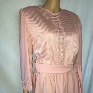 Vintage Jennifer Gee Rose Colored Dress-Ties at Waist